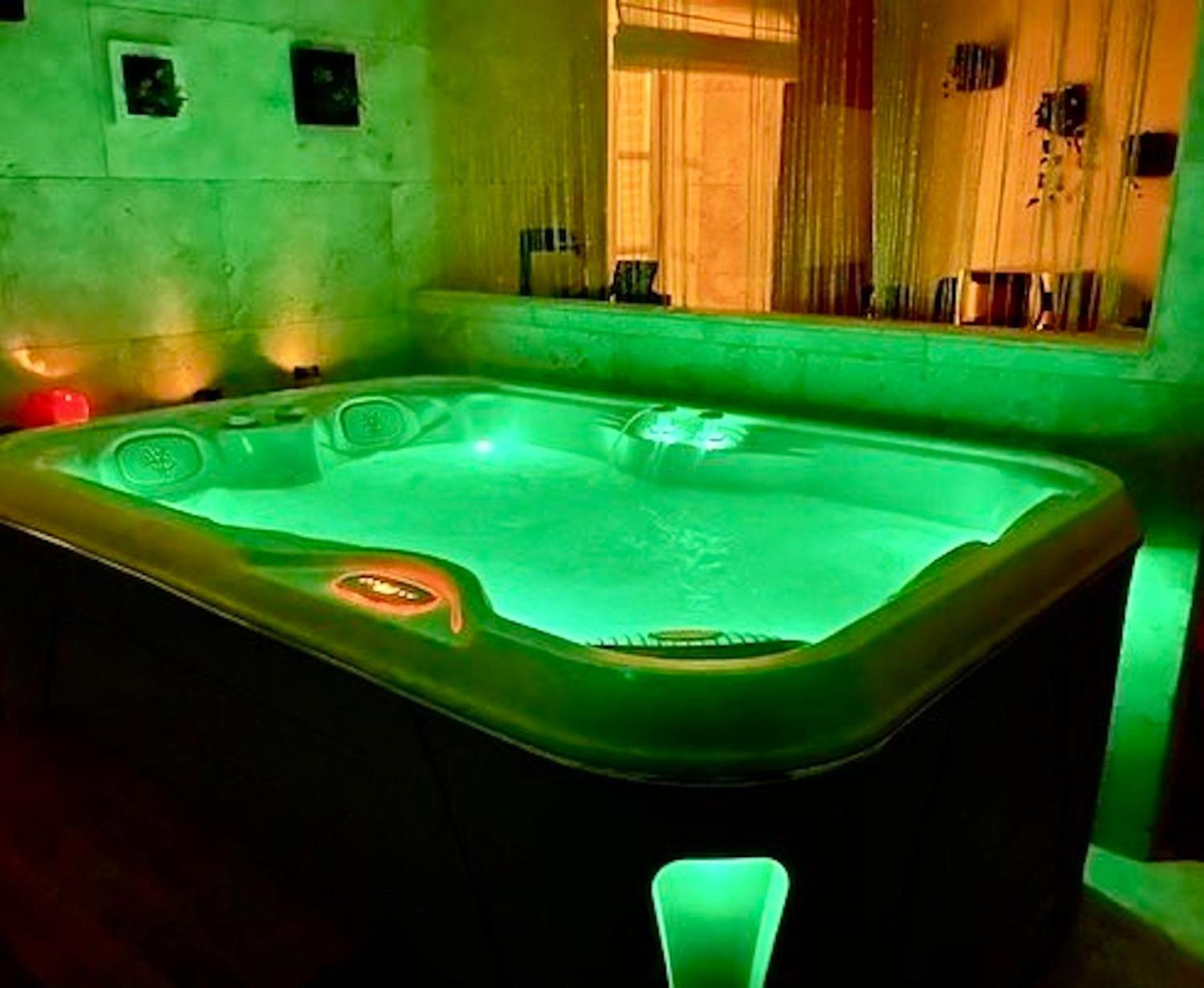 Le Prieure - Suites Romantiques Spa Privatif, Piscine, Jardin, Massages Proche De Toulouse Verfeil  Exterior foto